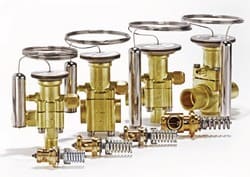 Danfoss Термочувствительный элемент с хомутом крепления термобаллона со штуцером линии внешнего выравнивания под отбортовку TEZ 5 R407C арт. 067B3278